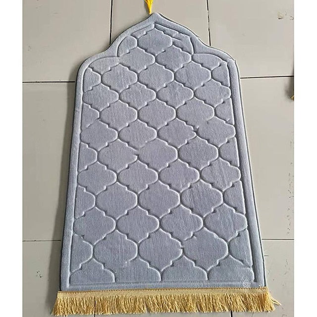 Embossed Muslim Prayer Mat Multi-color Flannel Thickened Blanket Rug